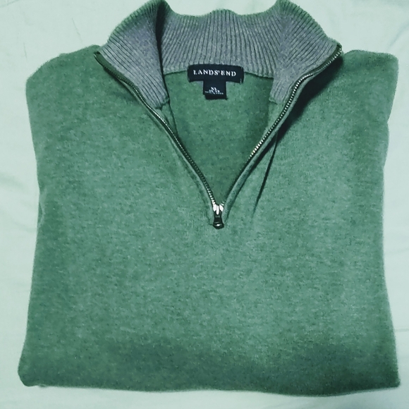 Land's End quarter zip sweater. XL - Picture 6 of 11